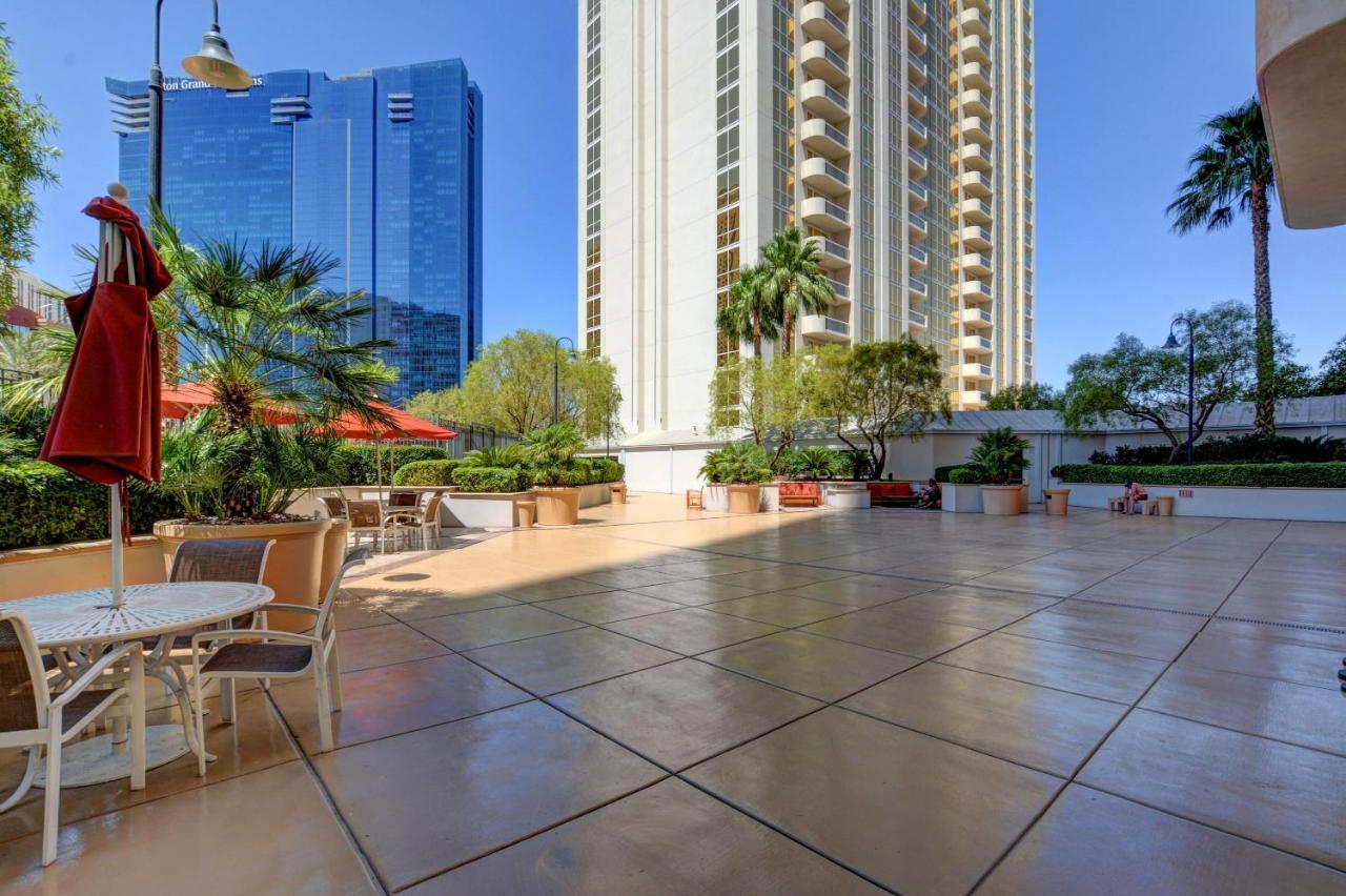 Mgm Signature-28-705 F1 Track & Strip View Balcony Лас-Вегас Экстерьер фото